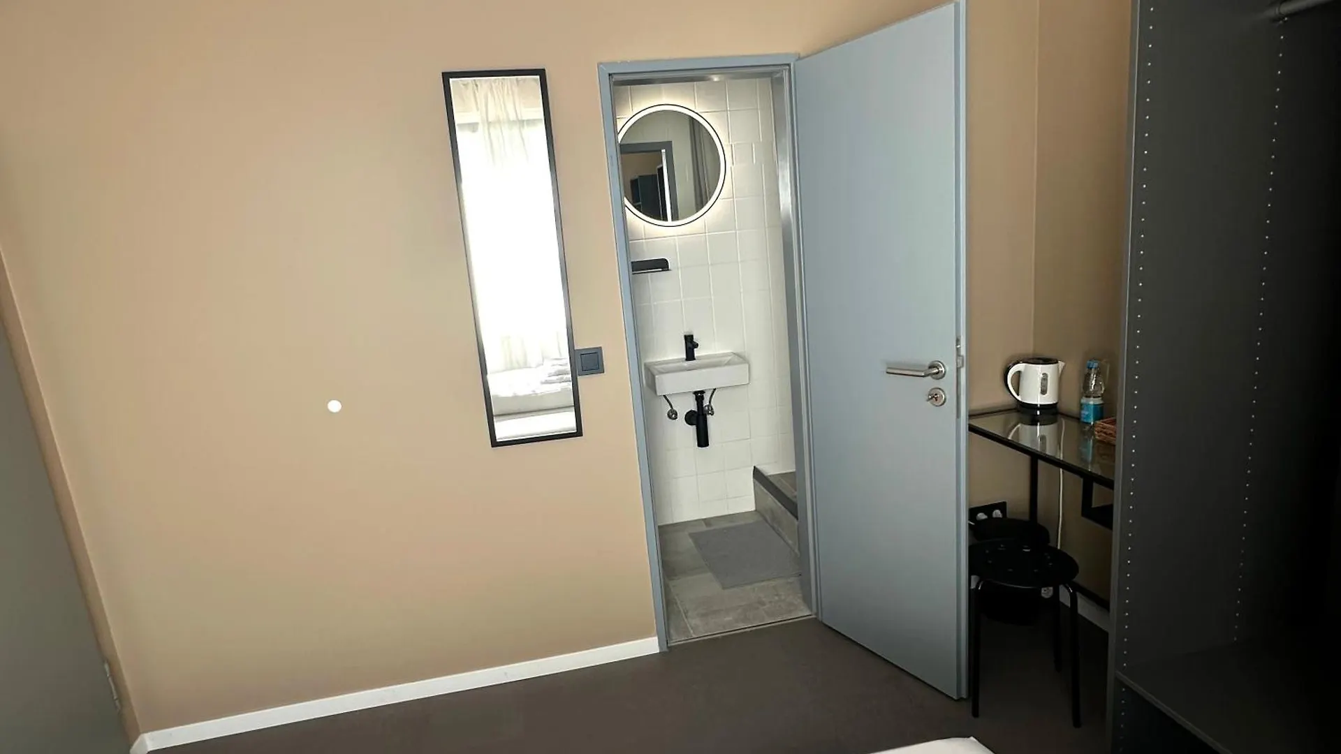 שטוטגרט Benztown Hotel Gaestehaus 0*,  גרמניה
